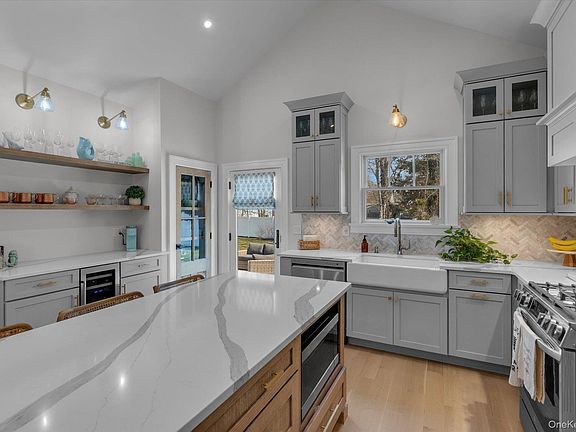 3rd image of 1305 Sigsbee Road
