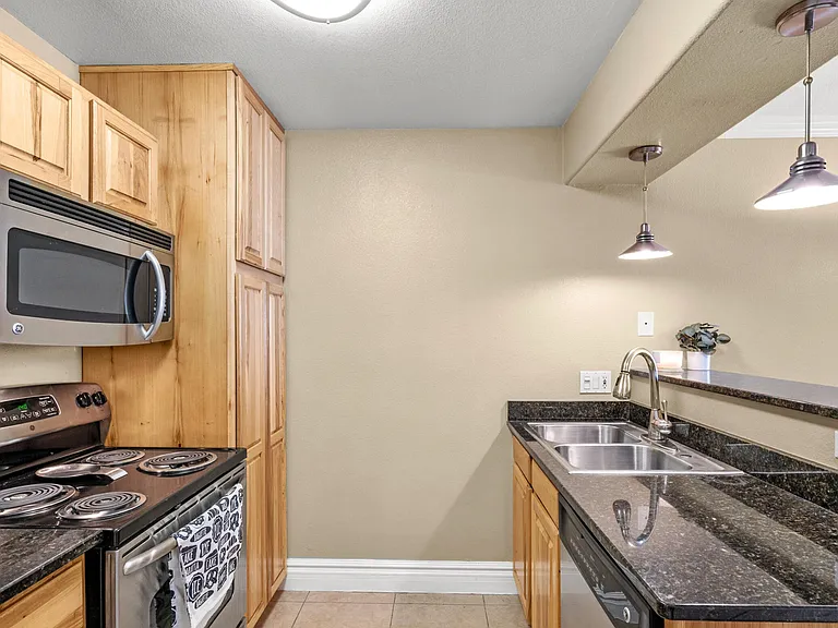 5751 N Kolb Rd #23104 — Photo 12