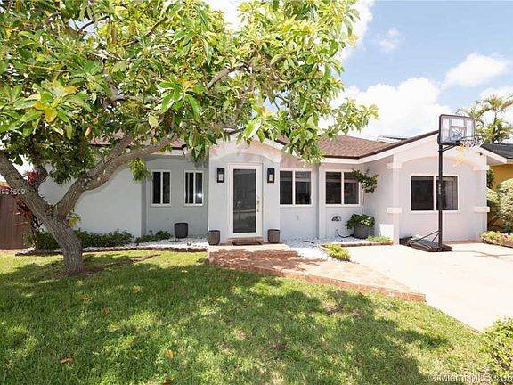 4th image of 14402 SW 108th Ter