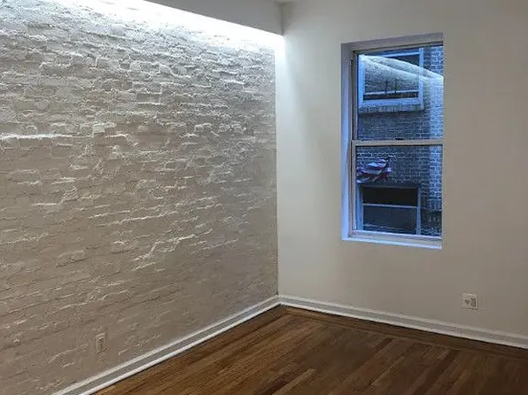 4966 Broadway image 1 of 6