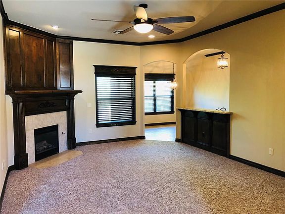 2nd image of 316 Starshine Dr
