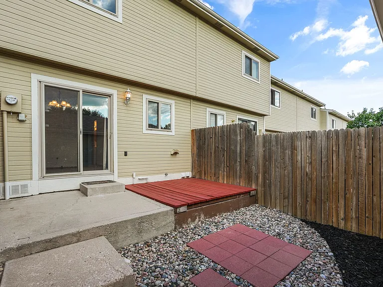 7941 Lexington Park Dr — Photo 18