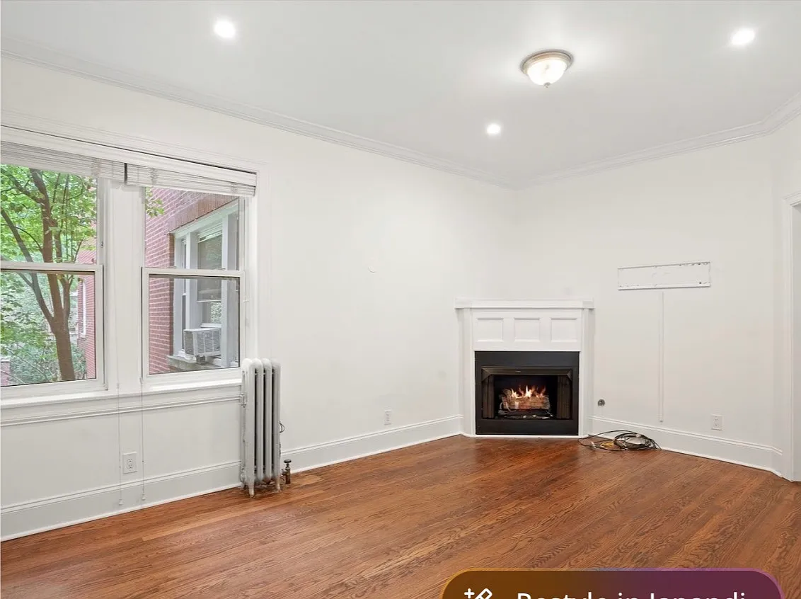 2 bed, 900 sqft, $2,600 — Photo 2