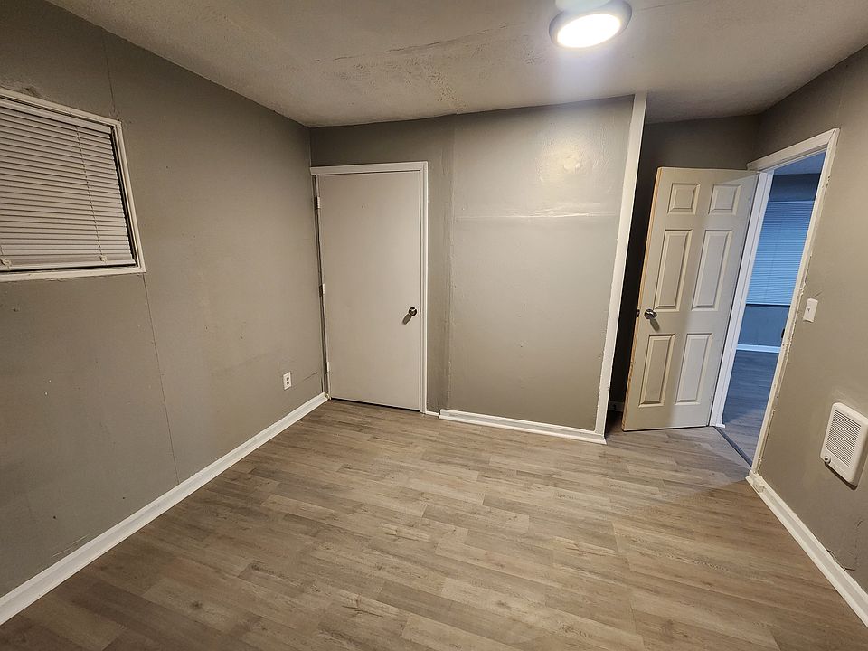1st image of 1432 Bancroft St