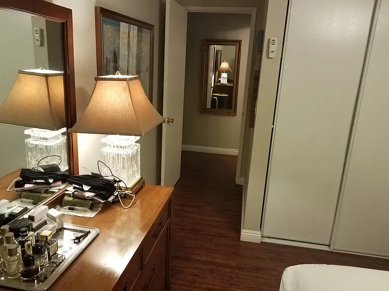 1610 Barry Ave #5 — Photo 5