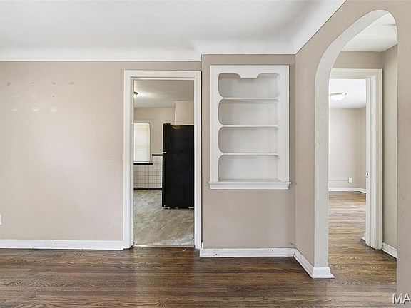4th image of 7119 Theodore Ave