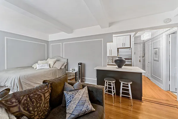 Sold by Compass | media 4