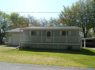 6568 N California Dr, Oak Harbor, OH 43449