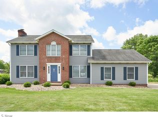 1516 Melanie Dr, Uniontown, OH