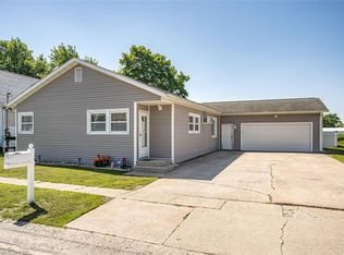 110 Berry St, Gillespie, IL 62033