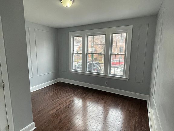 4th image of 364 Schley St #1