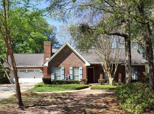 107 Rainbow Dr, Dothan, AL 36303