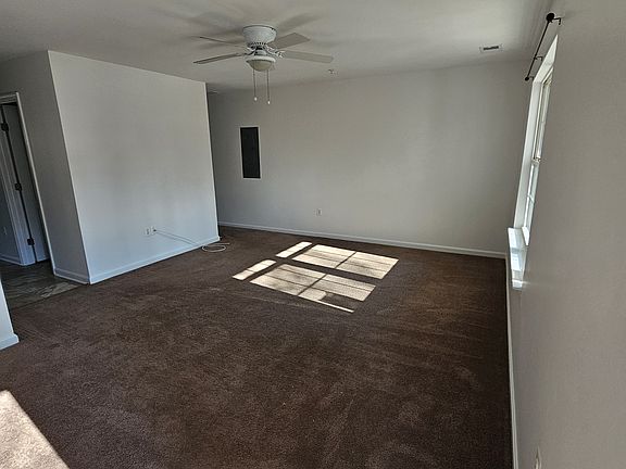 2nd image of 106 Johnstown Ln