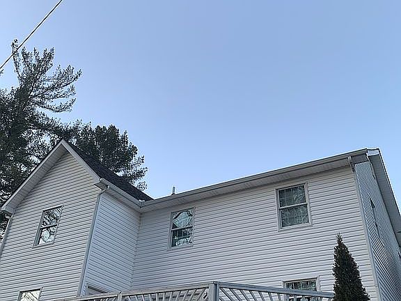4th image of 147 Center Dr