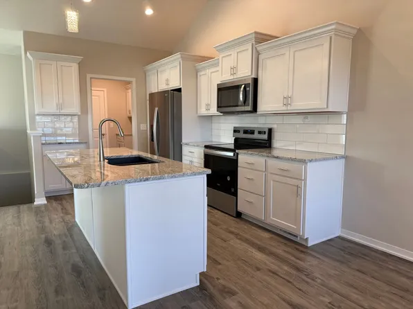 1935 Battista Pl, Lincoln, NE 68521
