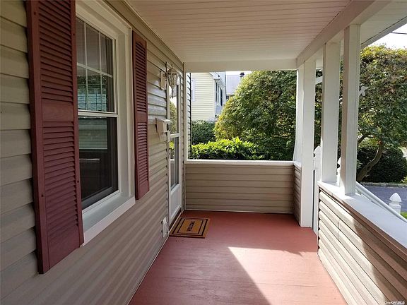 2nd image of 30 Avenue B