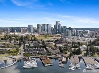 9951 Lake Washington Blvd NE APT 24, Bellevue, WA