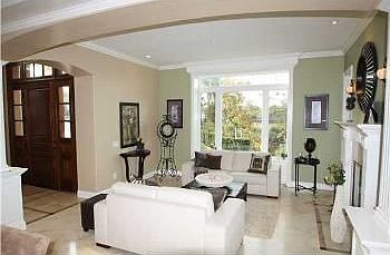 3rd image of 992 Ashley Ln