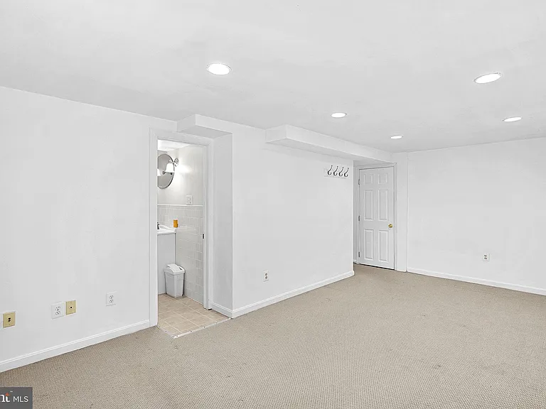 5405 Hampton Forest Way — Photo 36