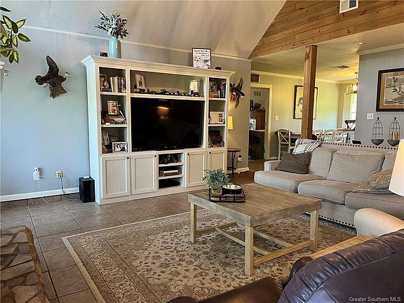 2nd image of 4119 Oakland Dr
