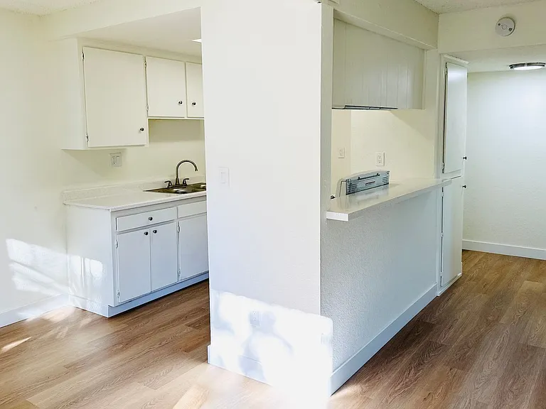 Bever Place — Photo 9