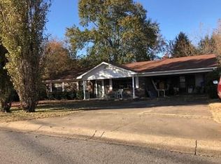 4 Sherwood Ln, Clarksville, AR 72830