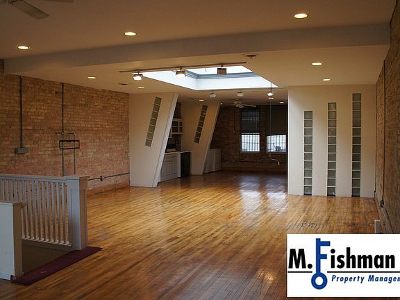5th image of 3251 W Fullerton Ave