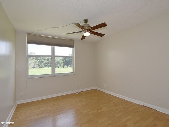 3rd image of 9441 Evergreen Pl APT 103