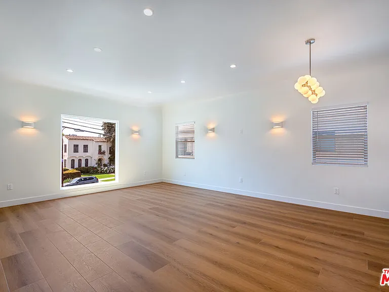1450 S Holt Ave — Photo 5