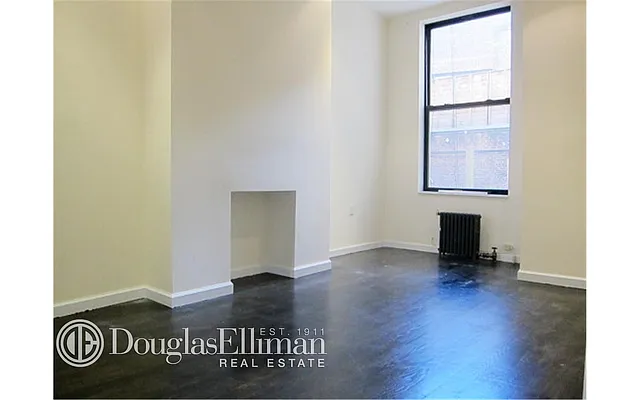 Rented by Douglas Elliman | media 20