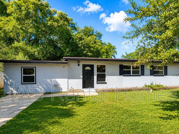 7822 Dubois Dr
