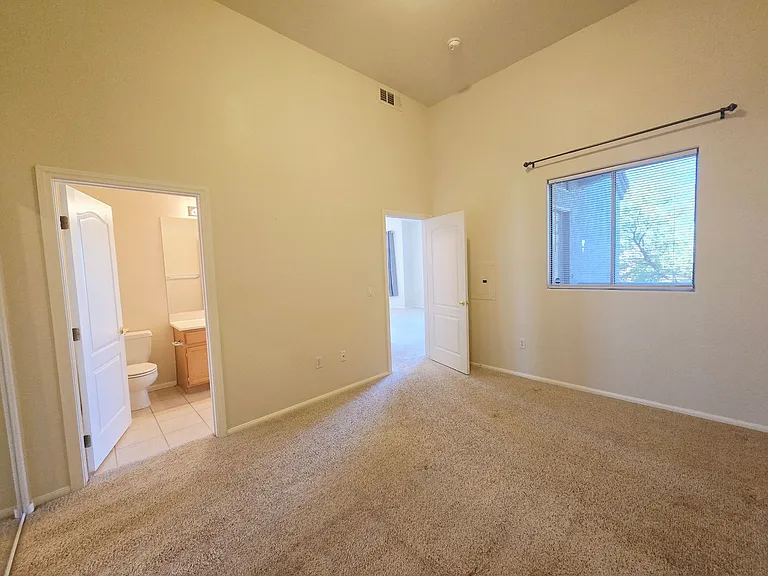 700 Carnegie St #222 — Photo 13