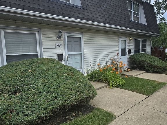 2nd image of 1688 Queensbury Cir #0