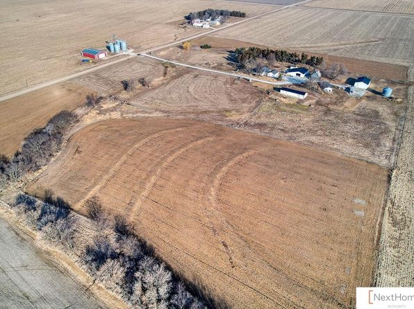 750 Bamboo Trl, Milford, NE 68405