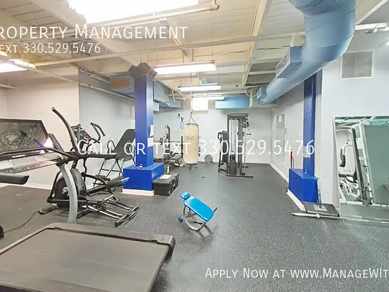 1133 W 9th Street — Photo 88