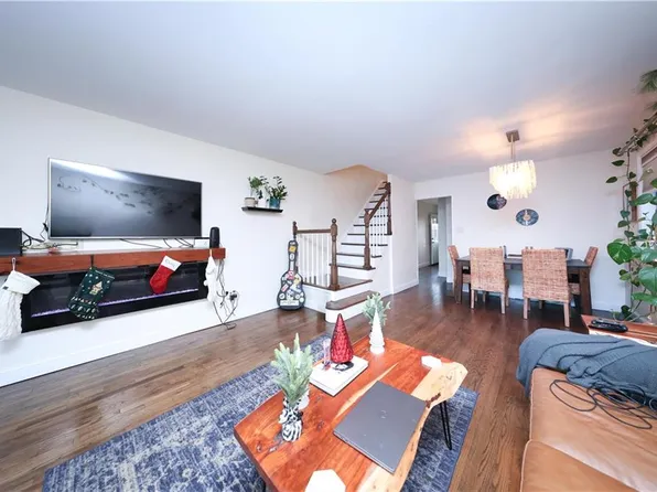 969 Armstrong Avenue image 16 of 34