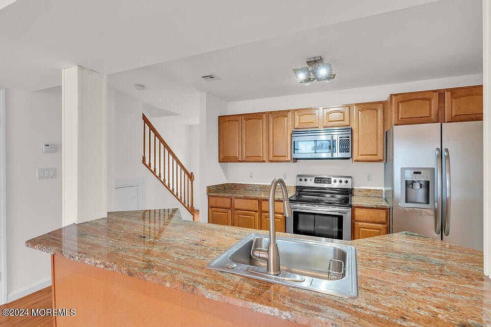 308 Crawford Street UNIT 308, Eatontown, NJ 07724 Zillow