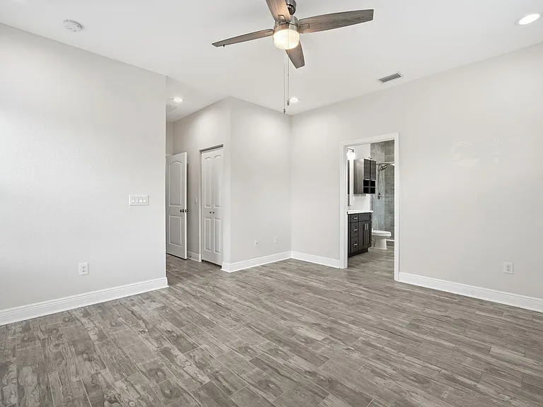 2904 Banza St — Photo 18