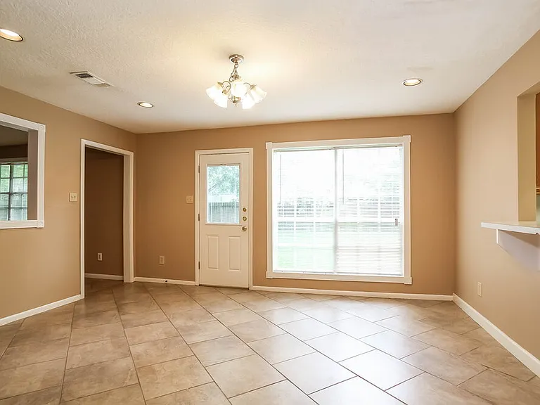 19311 Cypress Bay Dr — Photo 4
