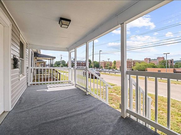 2nd image of 1817 Buffington Ave #3