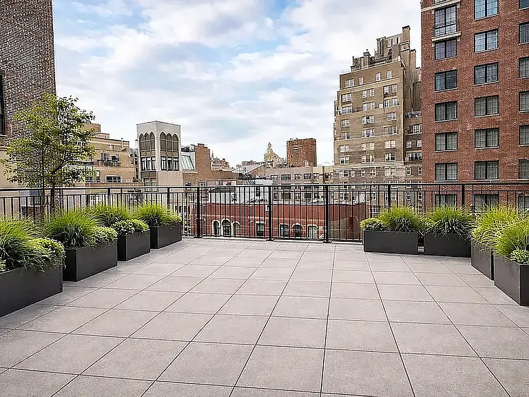 47 W 13th St #2D — Photo 11
