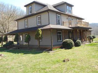1685 River Rd, Ronceverte, WV 24970