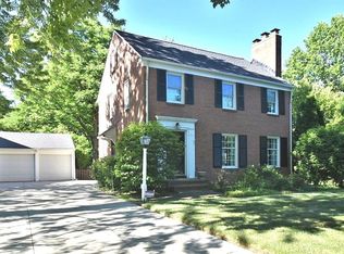 21800 Fairmount Blvd, Shaker Heights, OH 44118
