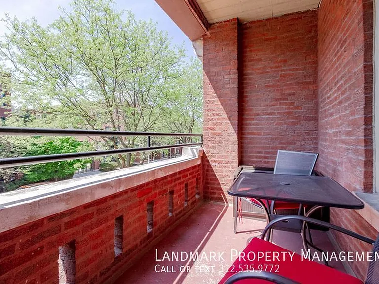 4853 S Vincennes Ave #205 — Photo 16