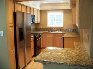 32 Holcomb Ct, Walnut Creek, CA 94596