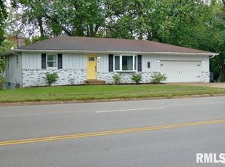 1307 N Parkway Dr, Pekin, IL