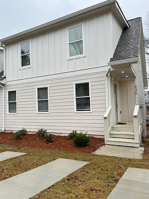 630 Frasier St SE — Photo 2