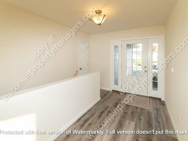 118 Cedar Ave — Photo 8