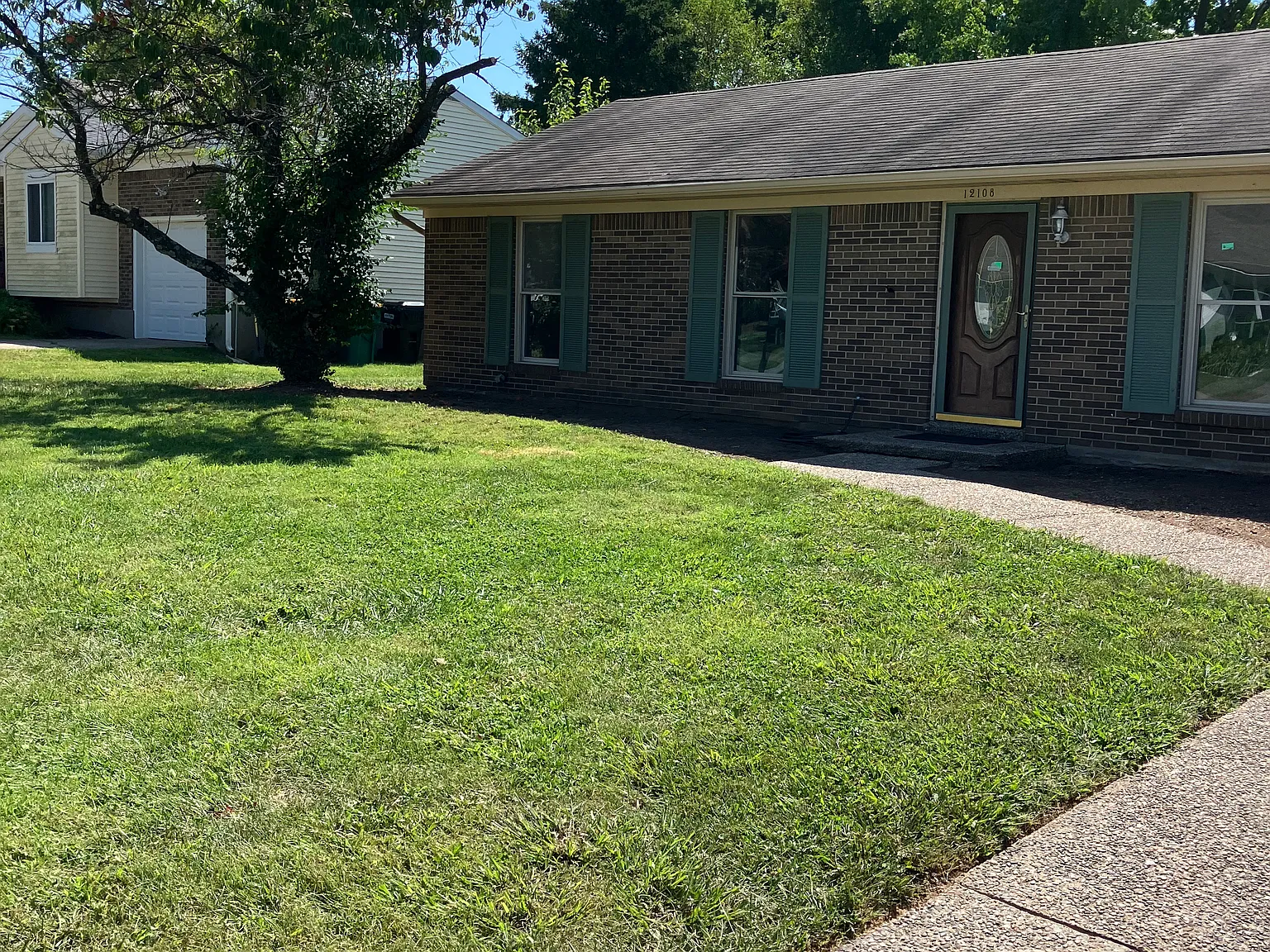 3 bed, 1200 sqft, $1,775 — Photo 1
