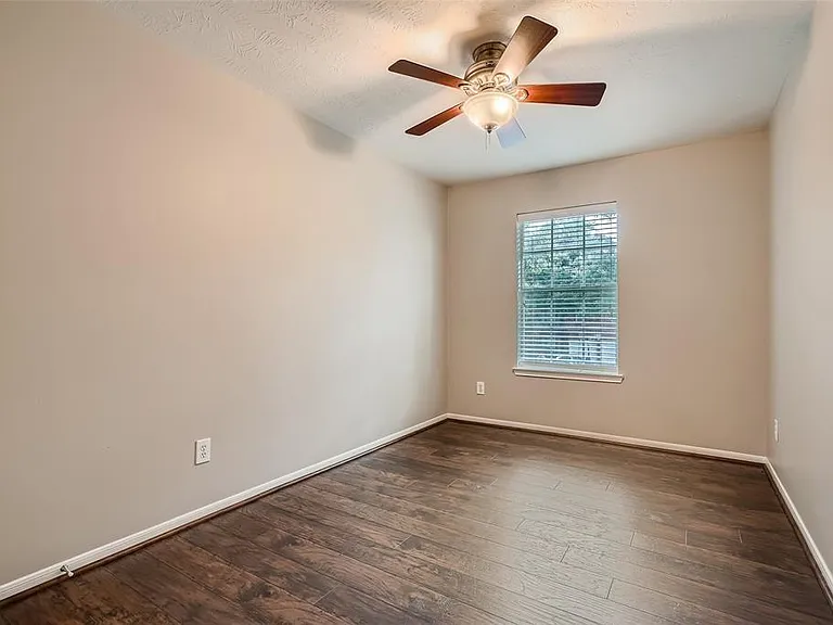 3810 Breaker Ct — Photo 24